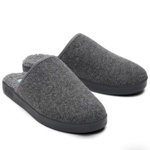 TOMS Men Slippers Sz 9.5 and Sz 10
